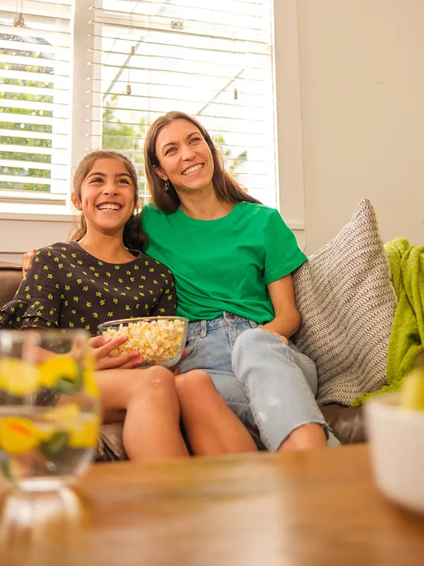 Pop up imagery Website